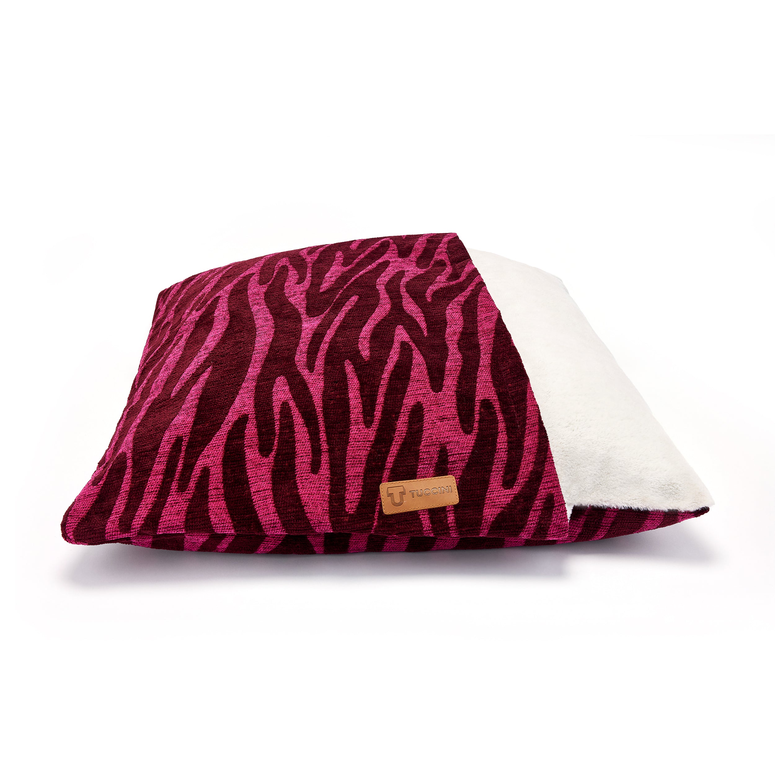 Wild Ember Snuggle Den